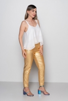 Conjunto Dourado com blusa soltinha e calça reta